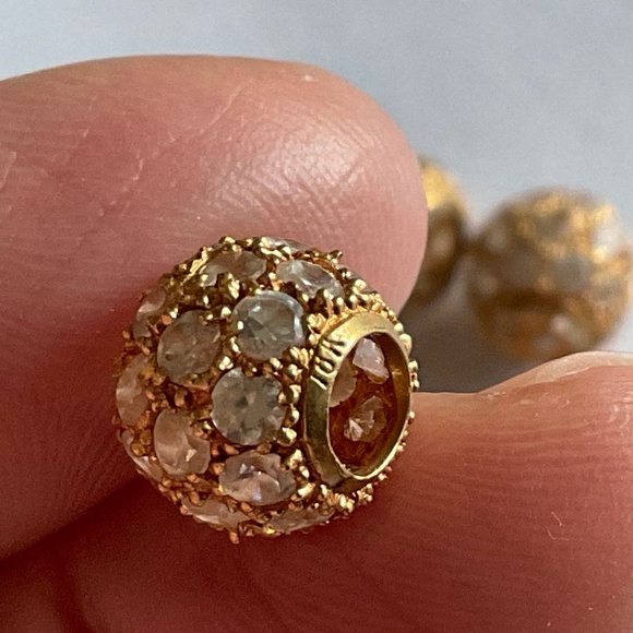 Three 18k Solid gold charms - Picture 2 of 4